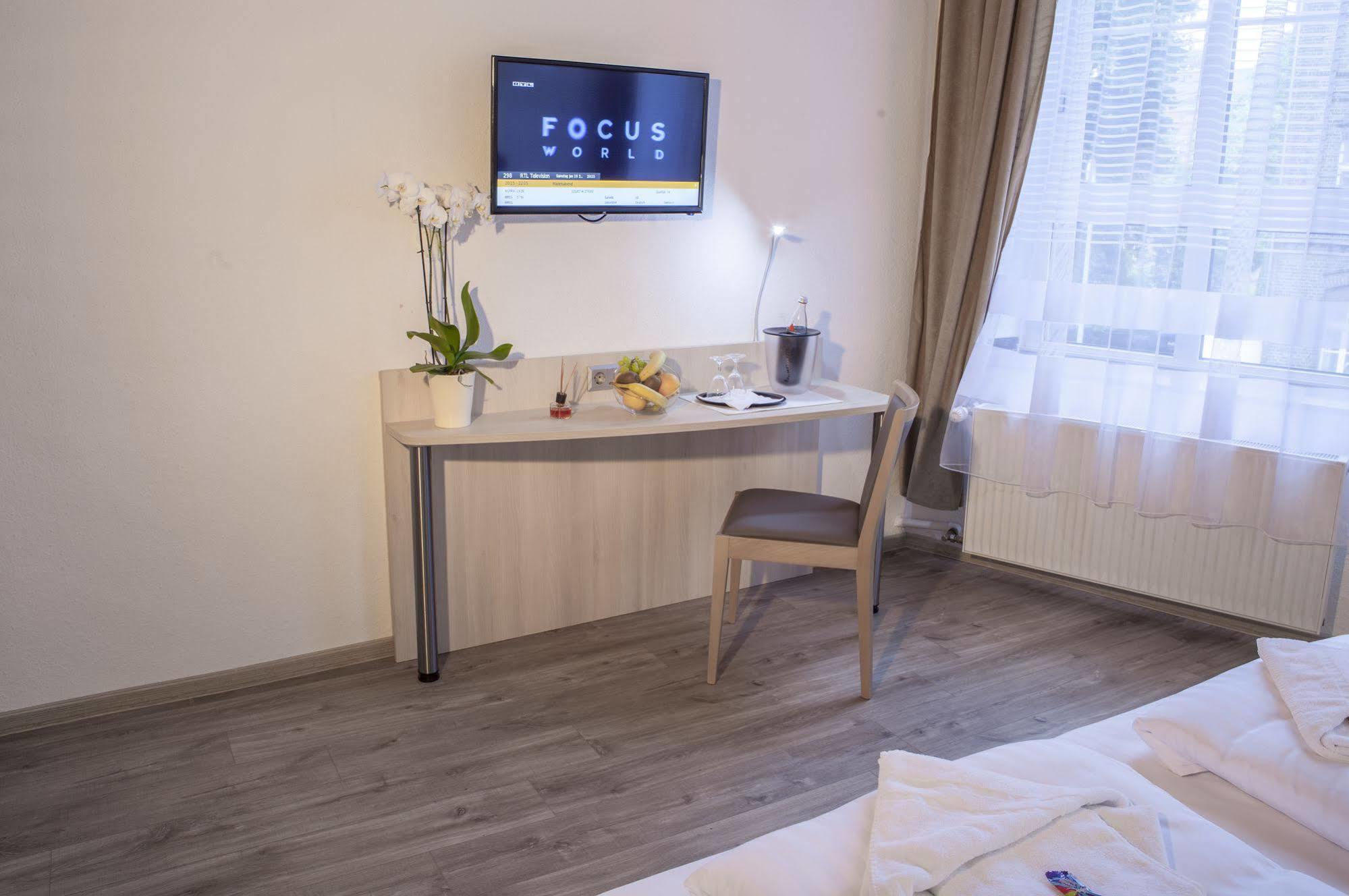 Hotel Schugt Brauweiler Dış mekan fotoğraf